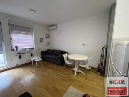 Bulevar Patrijarha Pavla (Somborski Bulevar) | 4zida.rs