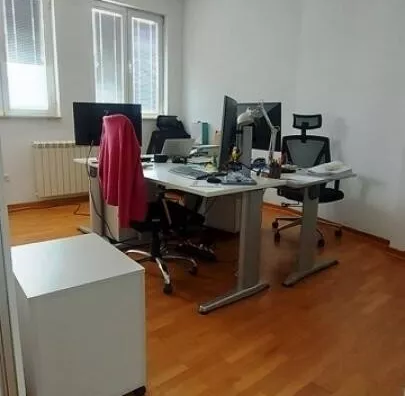 Šestosoban stan | 4zida