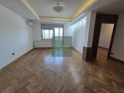 Vašarište | 4zida.rs