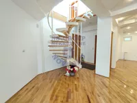 Šestosoban stan | 4zida