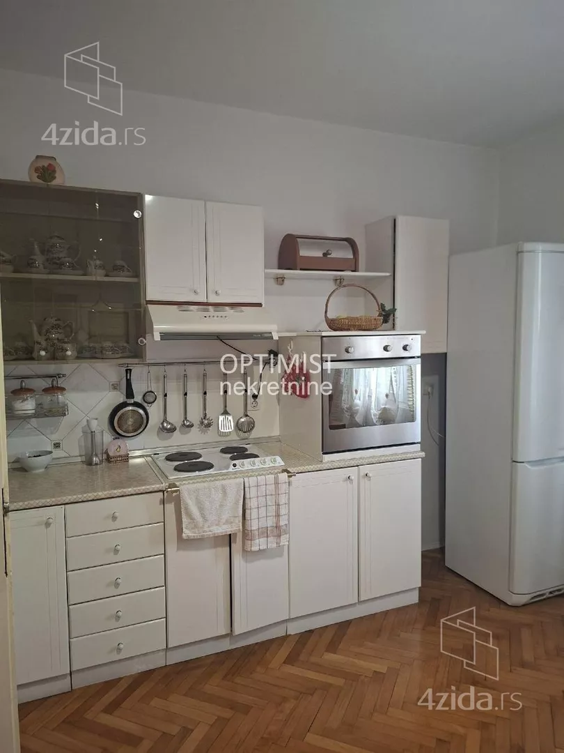 3-etažna kuća | 4zida