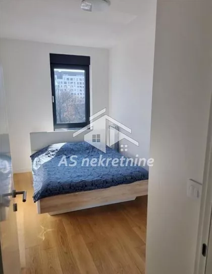 Tošin Bunar | 4zida.rs