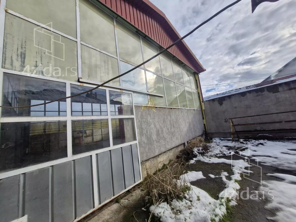 Poslovni prostor | 4zida