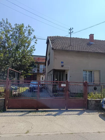 Tjentište 6 | 4zida.rs