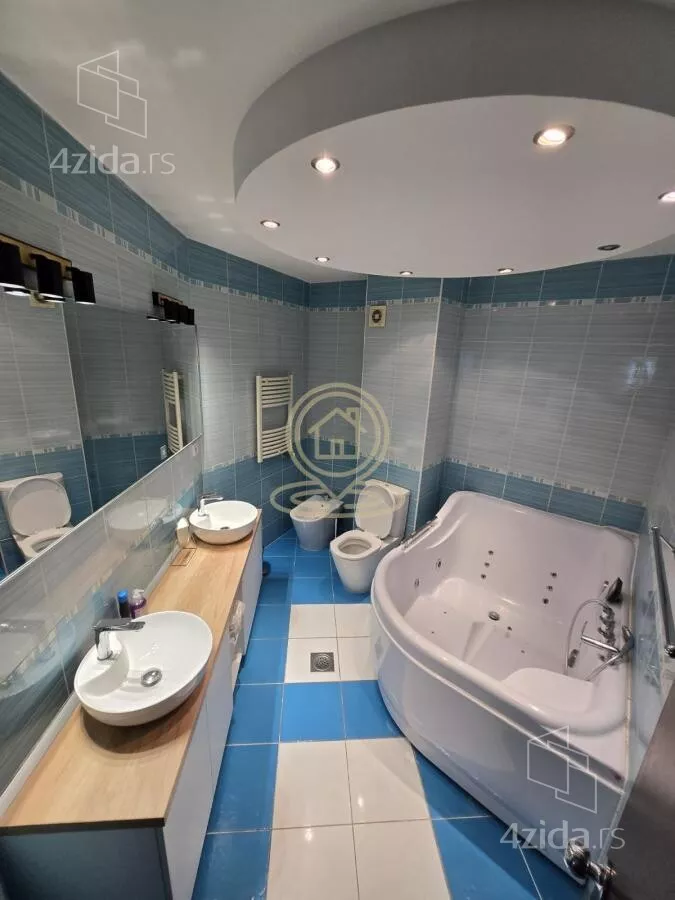 Troiposoban stan | 4zida