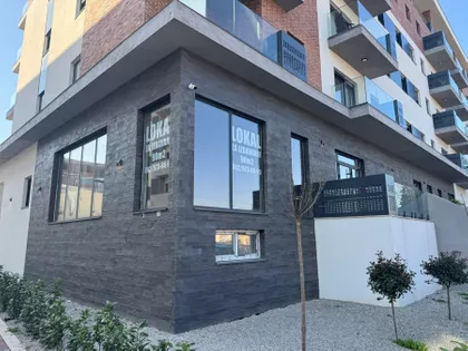 Stari Banovci | 4zida.rs