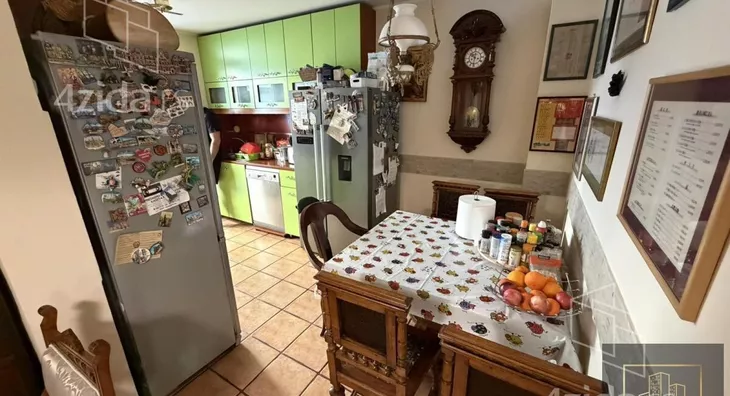 Četvoroiposoban stan | 4zida