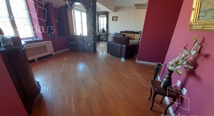 Petosoban stan | 4zida