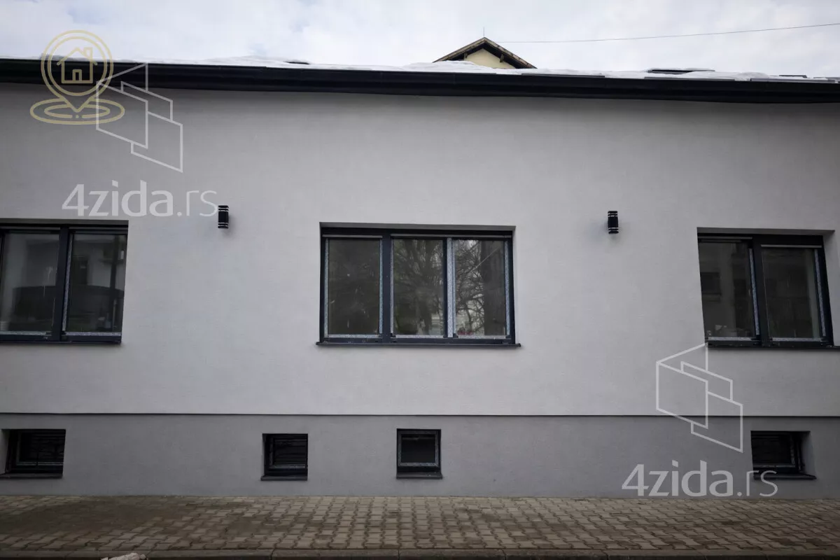 Poslovni prostor | 4zida