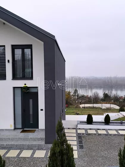 Čerević | 4zida.rs