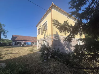Korićani | 4zida.rs