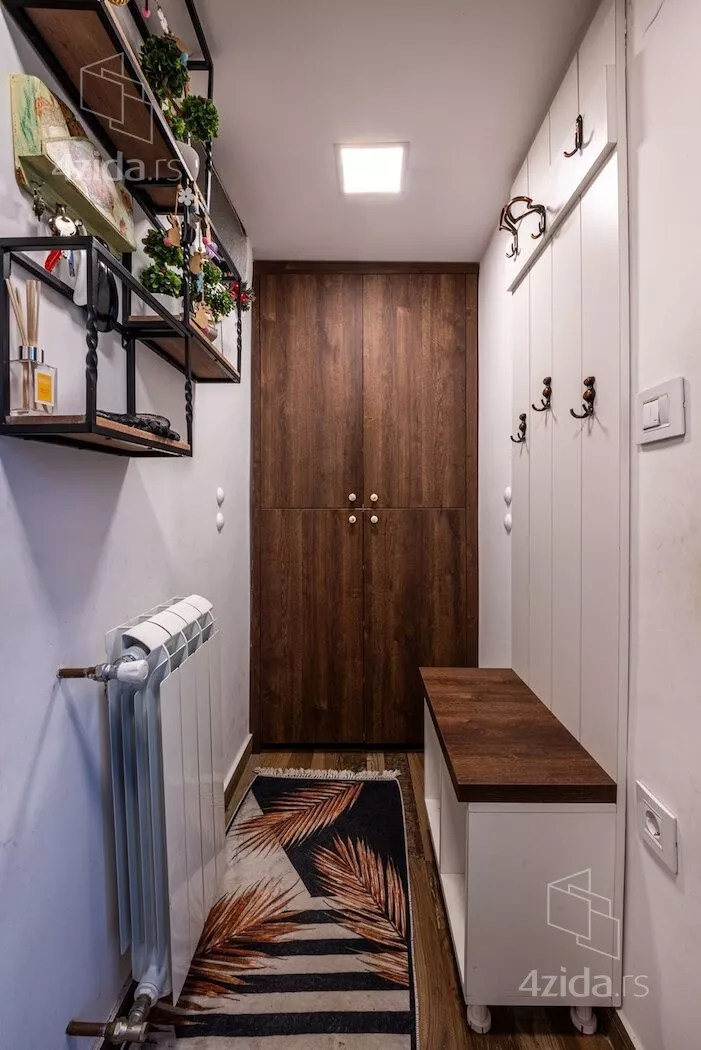 Petosoban stan | 4zida