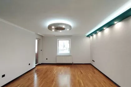 Kumodraška bb | 4zida.rs