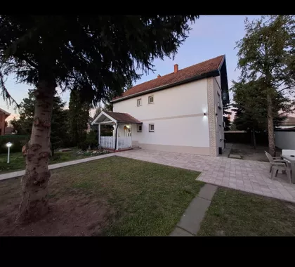 Mali Radanovac | 4zida.rs