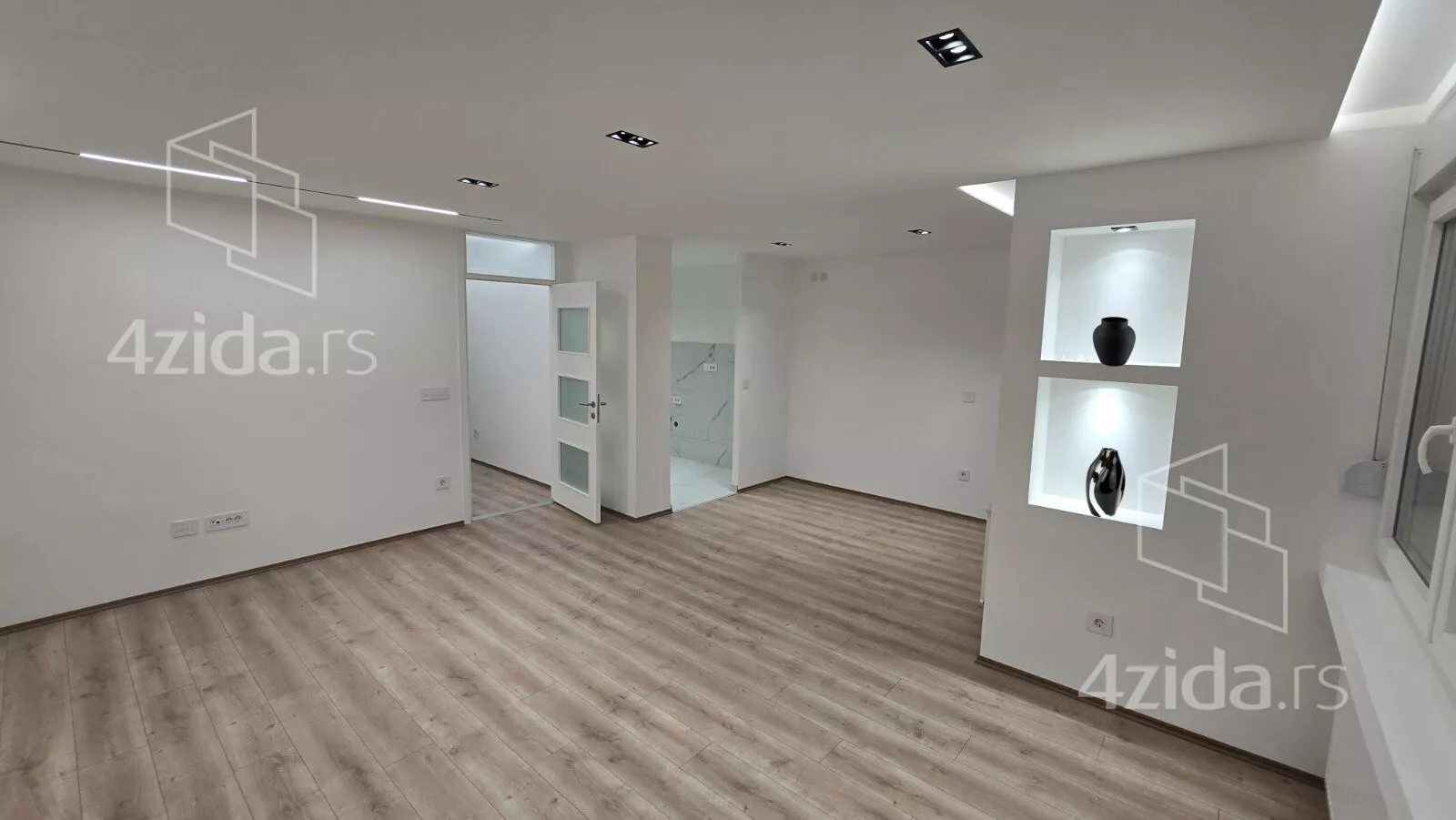 Troiposoban stan | 4zida