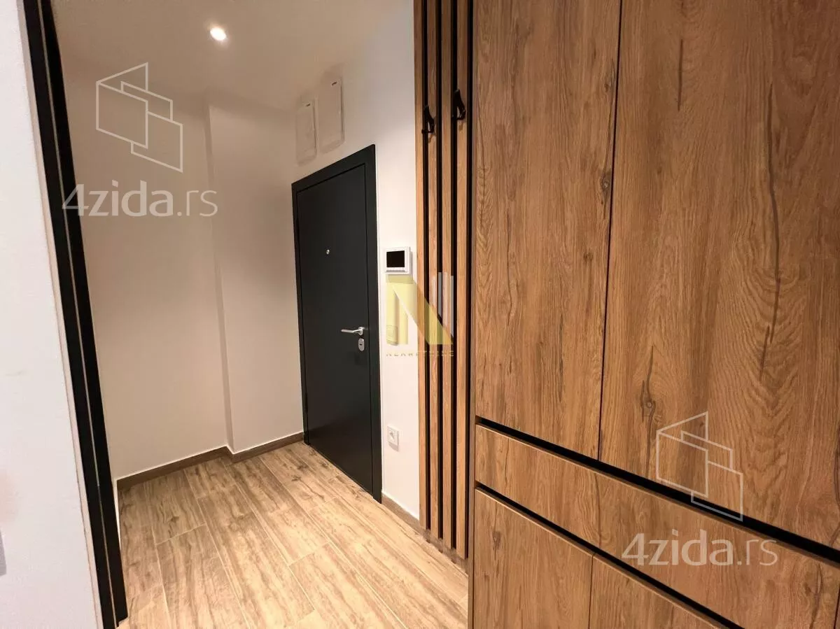 Garsonjera | 4zida
