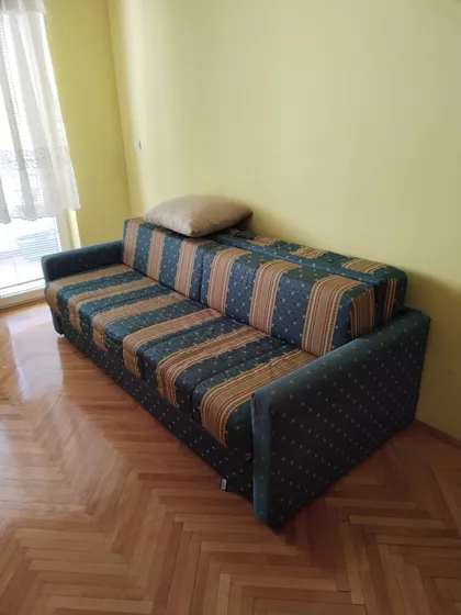 Stojana Novakovića 27 | 4zida.rs