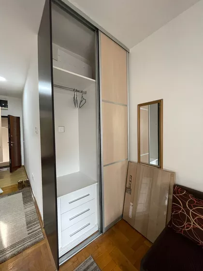 Niška 37 | 4zida.rs