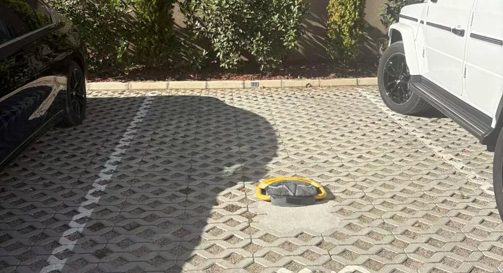 Parking | 4zida