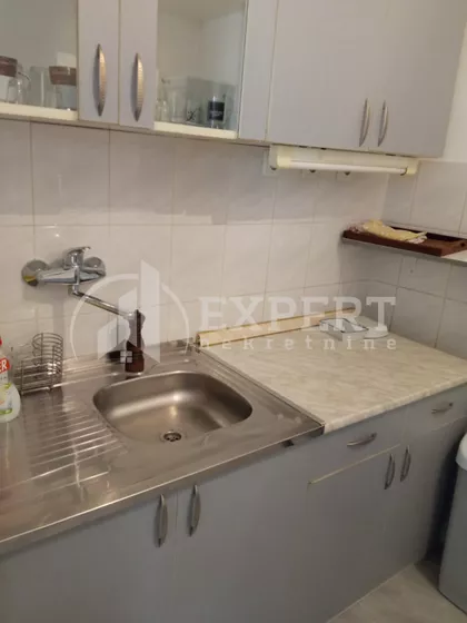 Obrenovićeva | 4zida.rs