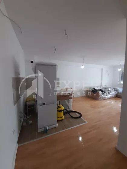Cara Dušana | 4zida.rs