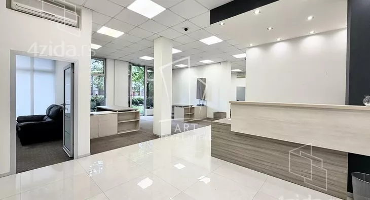 Poslovni prostor | 4zida