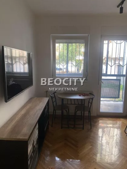 Cara Dušana | 4zida.rs