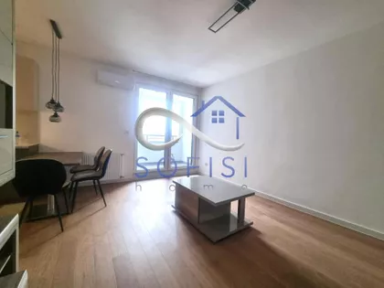 Heroja Pinkija | 4zida.rs