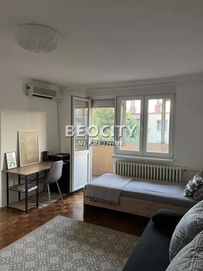 Nadežde Petrović | 4zida.rs