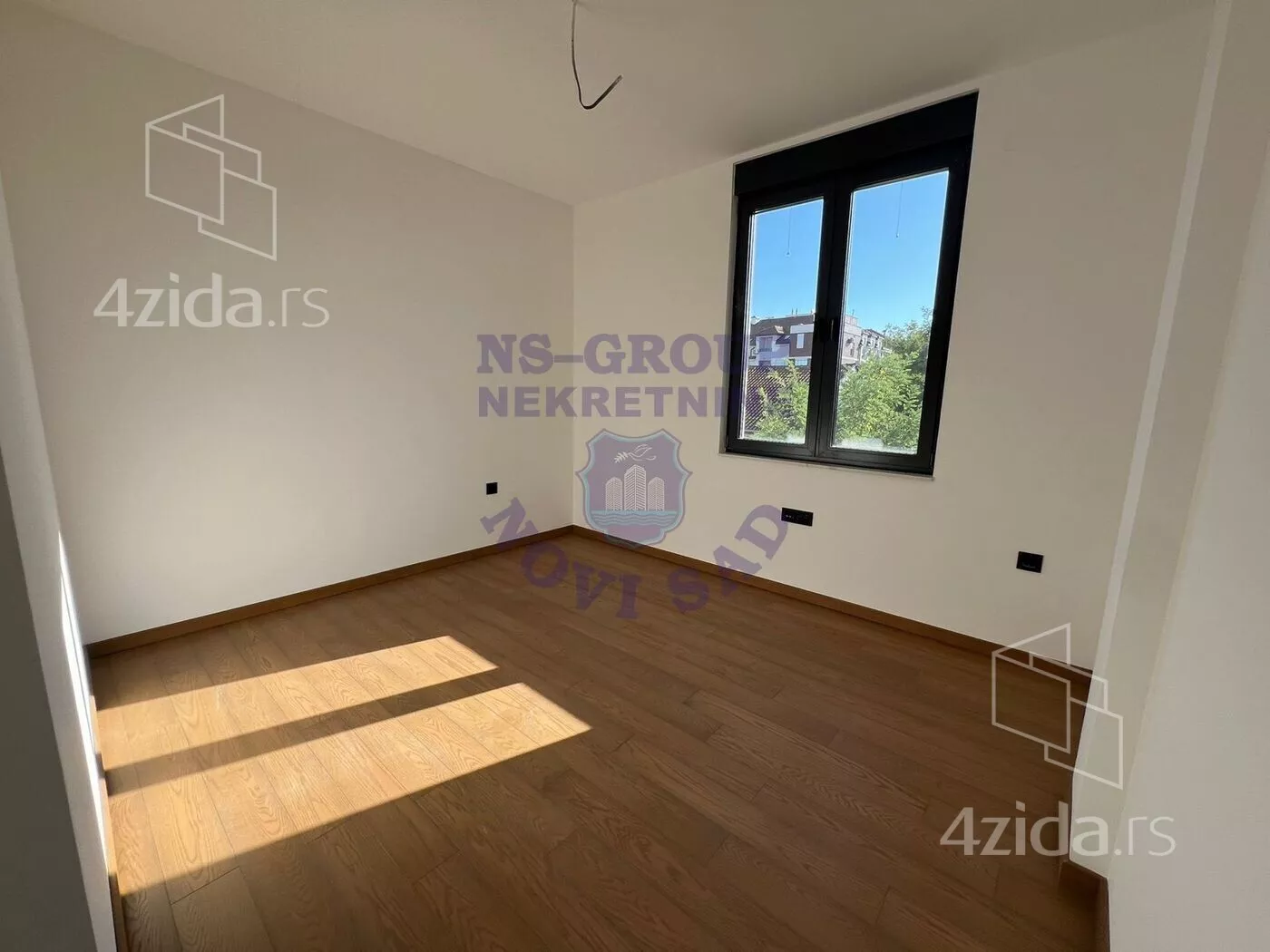 Petosoban stan | 4zida