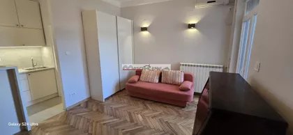 Skupština | 4zida.rs