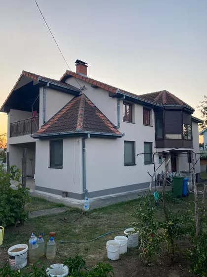 Gornjomilanovačka | 4zida.rs