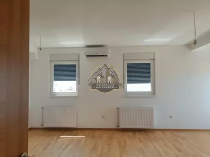 Kaluđerica | 4zida.rs