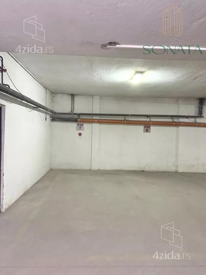Garaža/Parking | 4zida