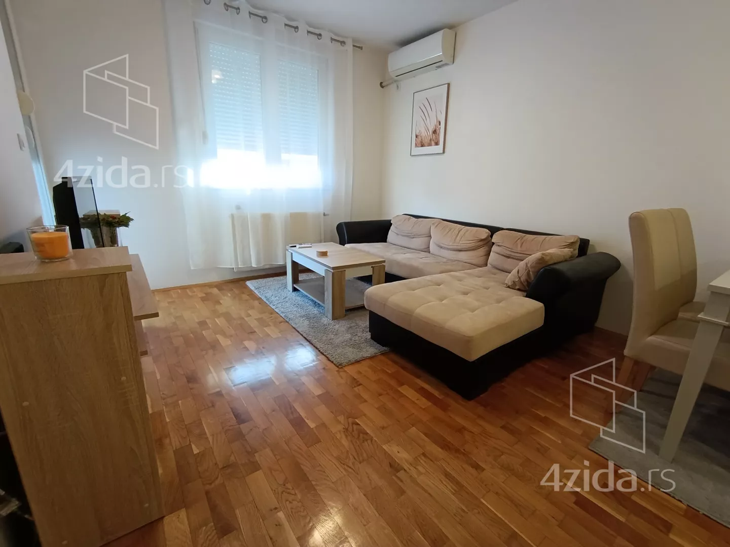 Jednoiposoban stan | 4zida