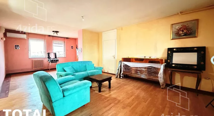 Petosoban stan | 4zida