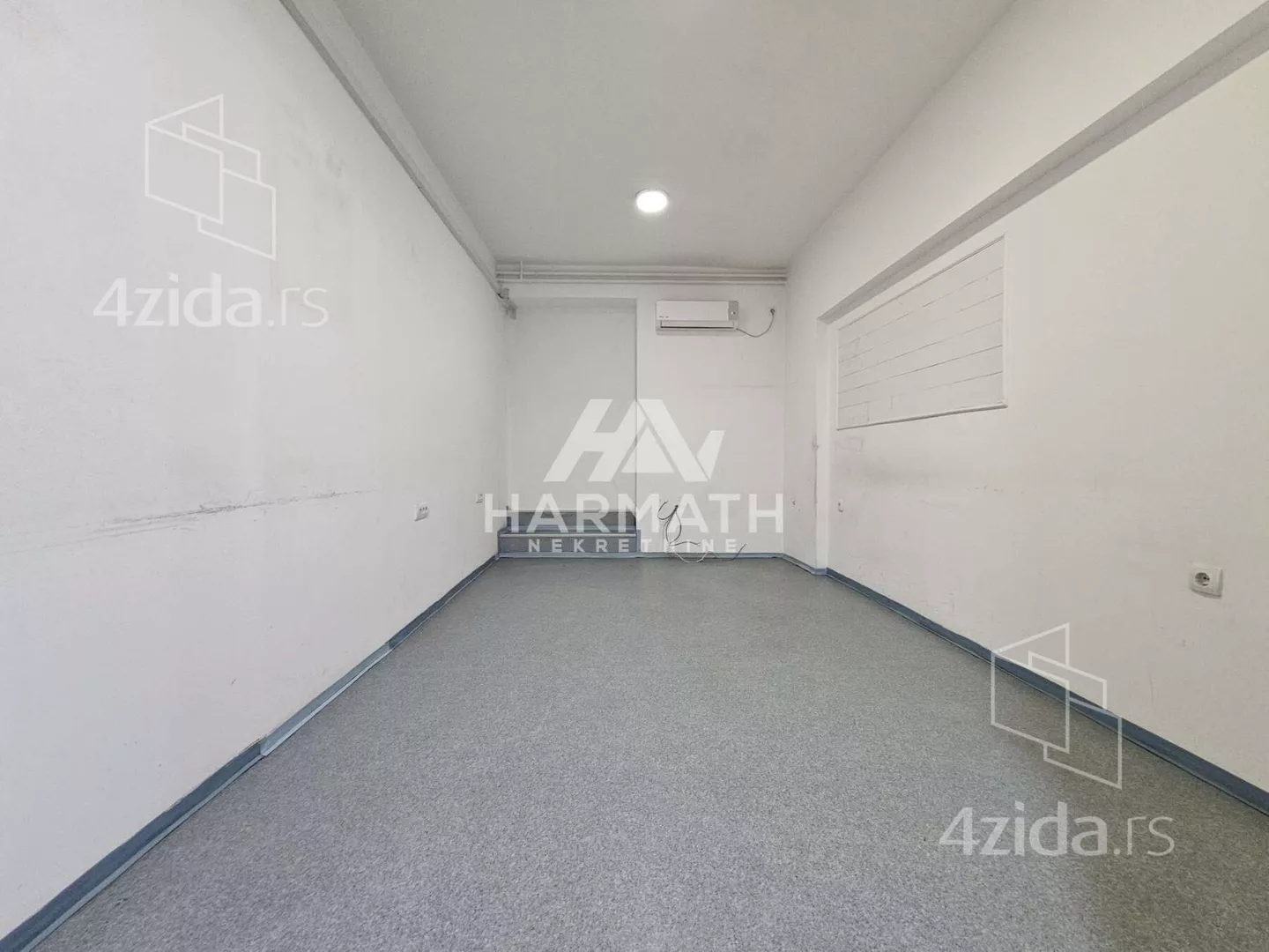 Poslovna zgrada | 4zida