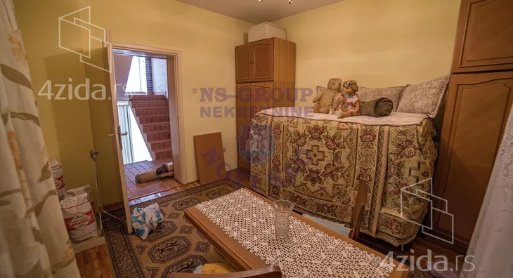 3-etažna kuća | 4zida