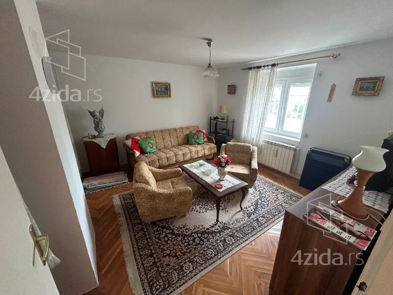 3-etažna kuća | 4zida