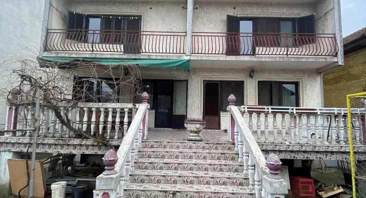 Šestosoban stan | 4zida