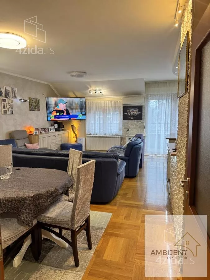 Troiposoban stan | 4zida