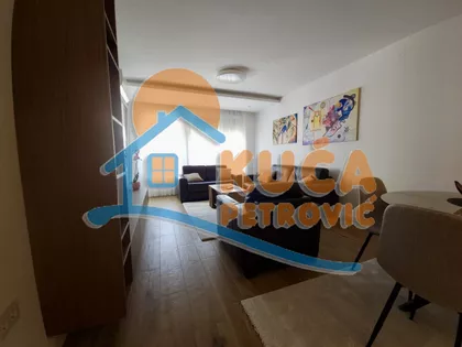 Hajduk Veljkova | 4zida.rs