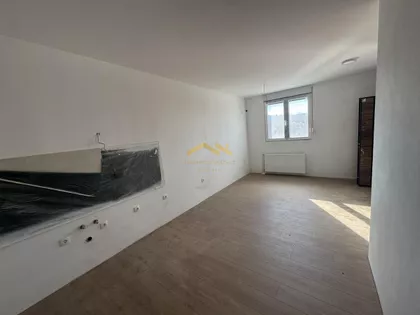 Petrovaradin | 4zida.rs