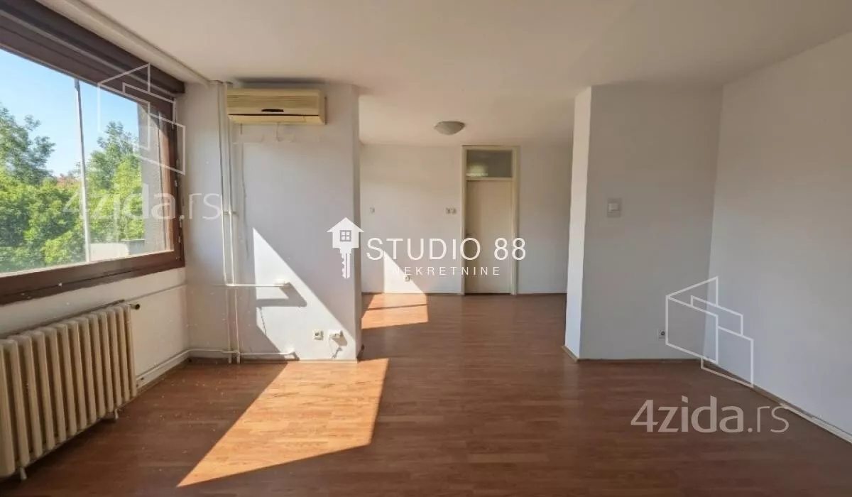 Продается двухкомнатная квартира, 4. Juli, 61.000€, 55m² — фото