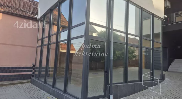 Poslovni prostor | 4zida