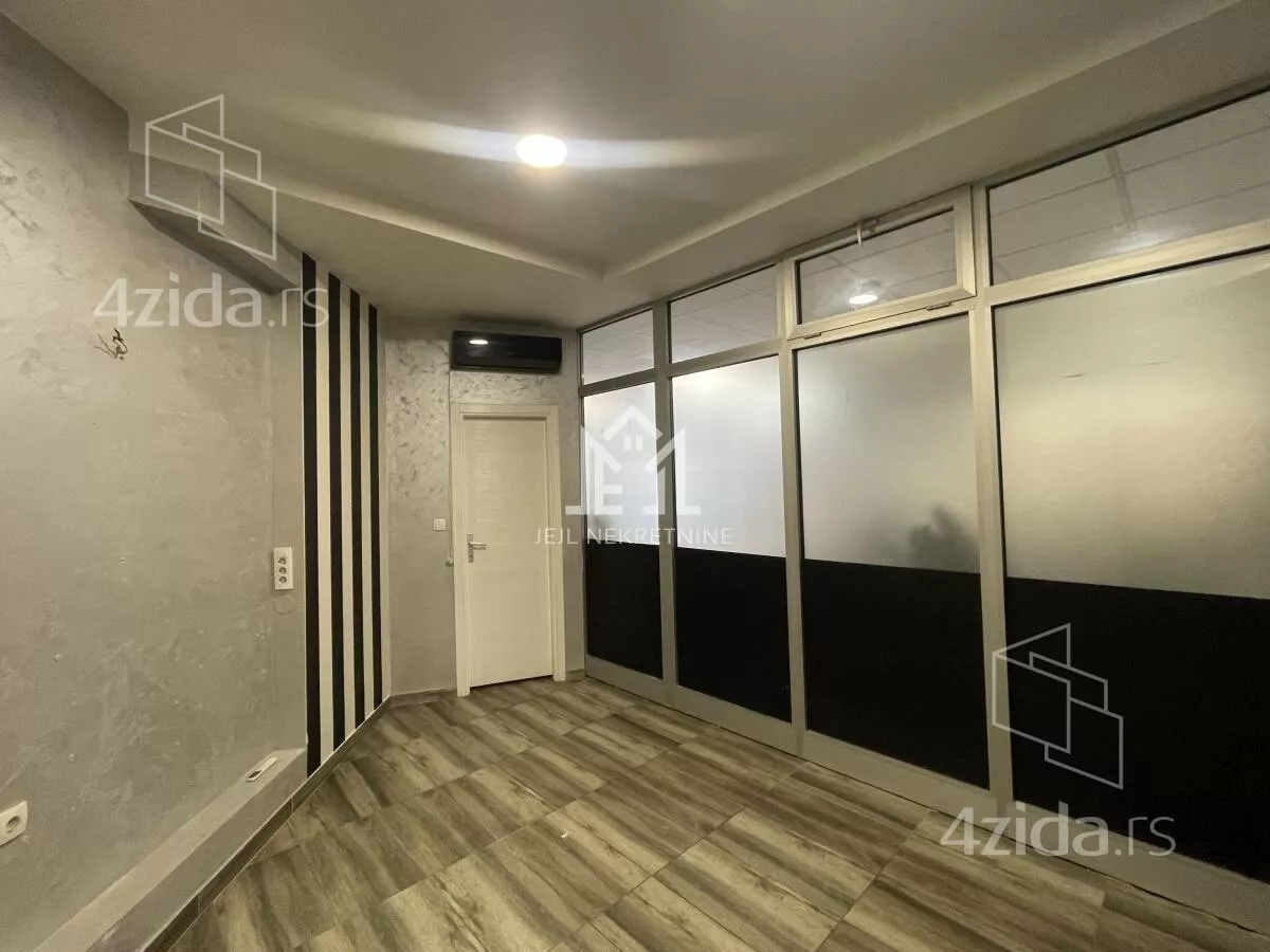 Lokal | 4zida