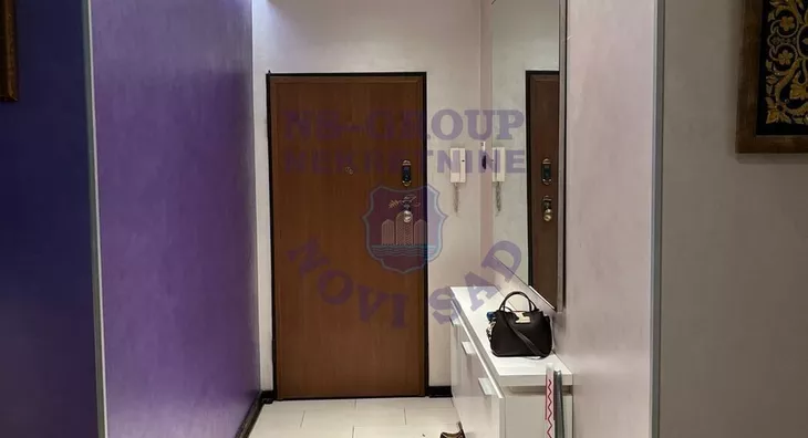 Sedmosoban stan | 4zida