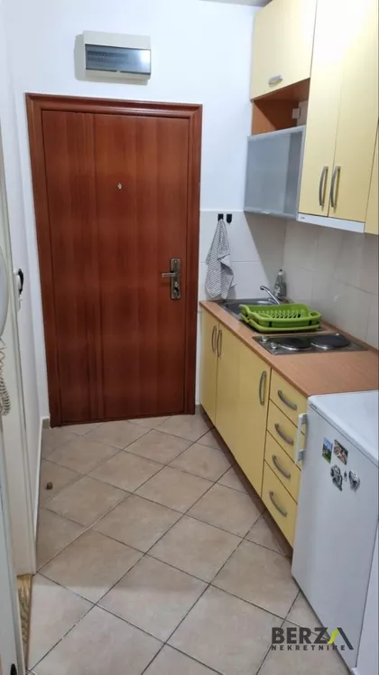 Cara Dušana | 4zida.rs