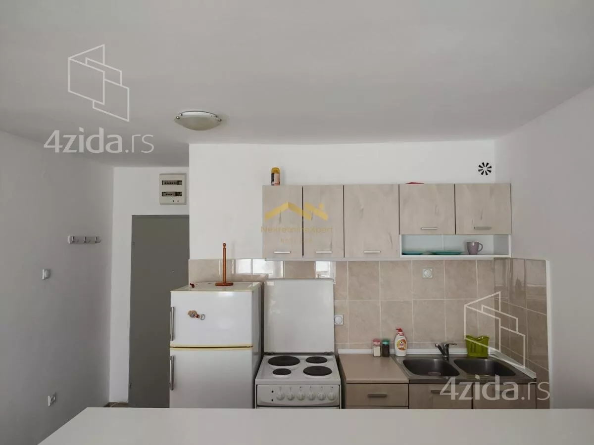 Garsonjera | 4zida