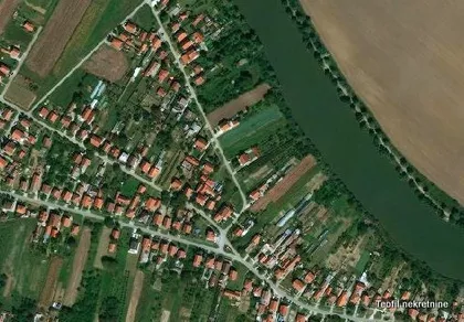 Bečmen (izlaz na jezero) | 4zida.rs